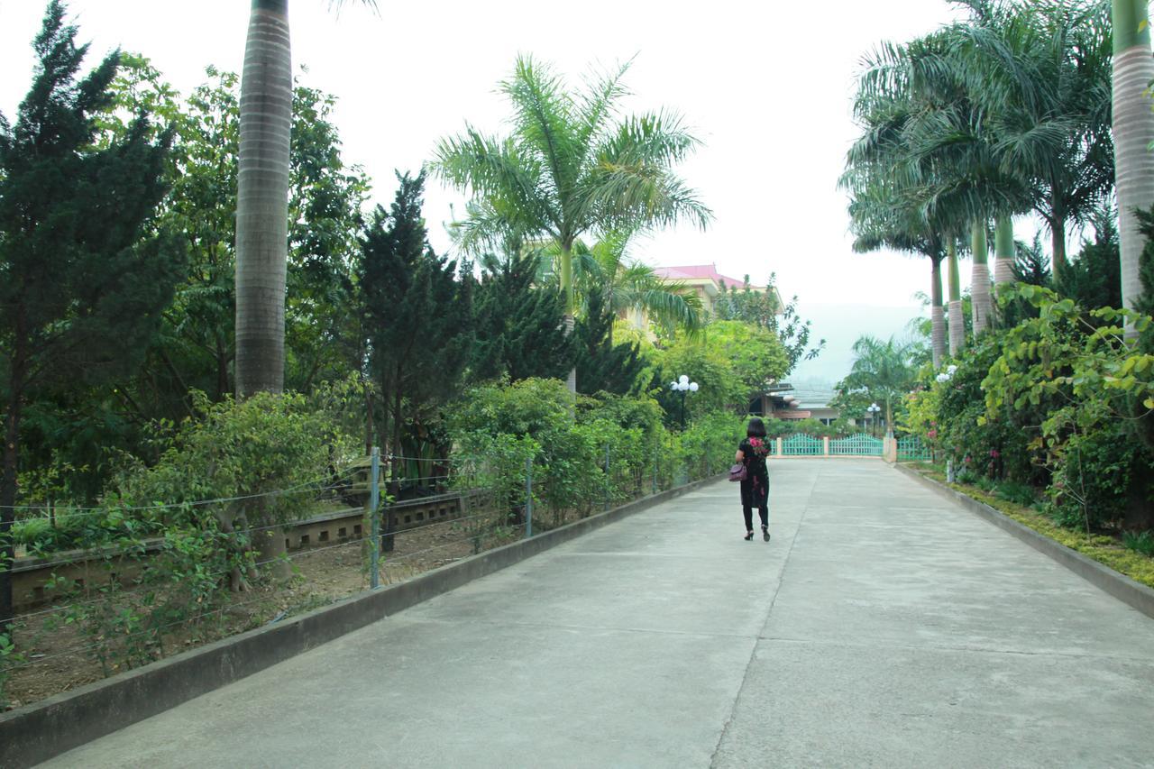 Khach San Linh Huong Hotel Son La Екстериор снимка